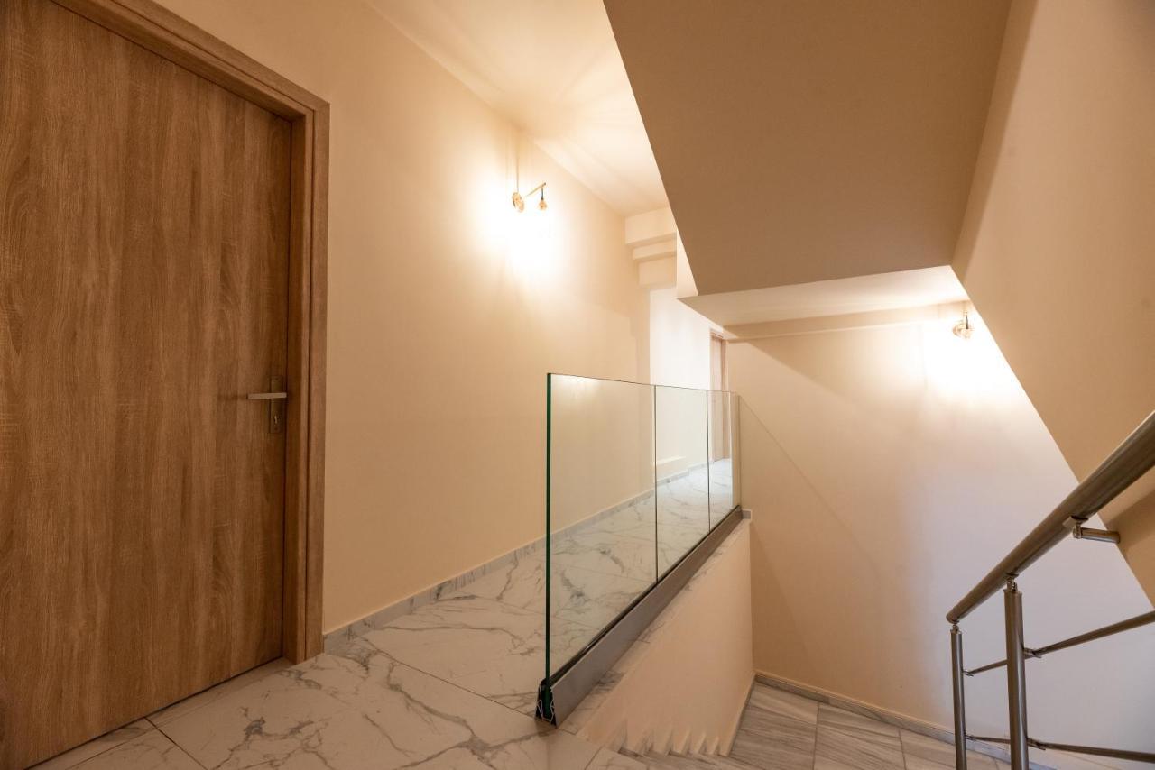 Mini Suites Near Athen'S Airport Free Shuttle From And To Athen'S Airport Spata  Bagian luar foto