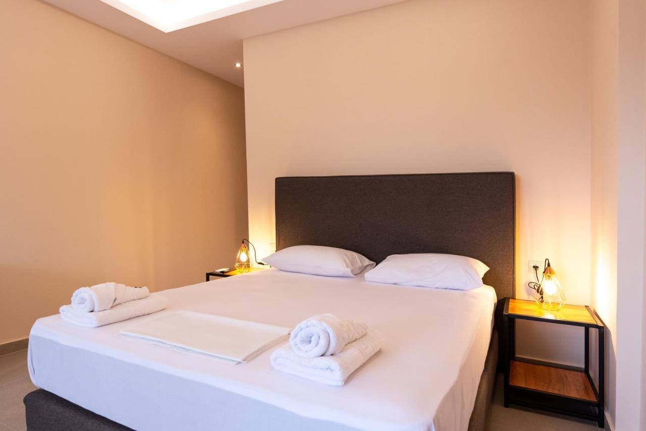 Mini Suites Near Athen'S Airport Free Shuttle From And To Athen'S Airport Spata  Bagian luar foto