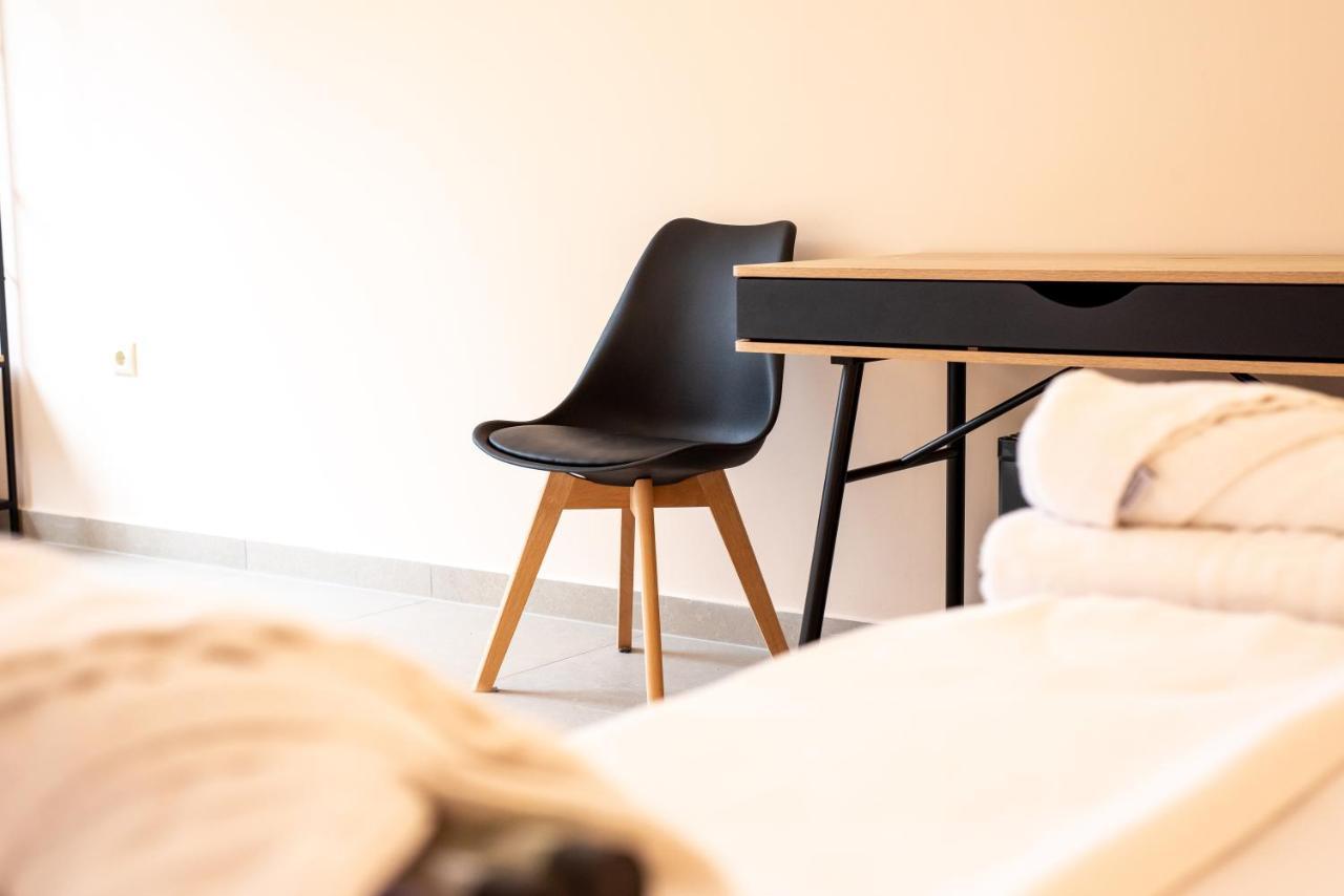 Mini Suites Near Athen'S Airport Free Shuttle From And To Athen'S Airport Spata  Bagian luar foto
