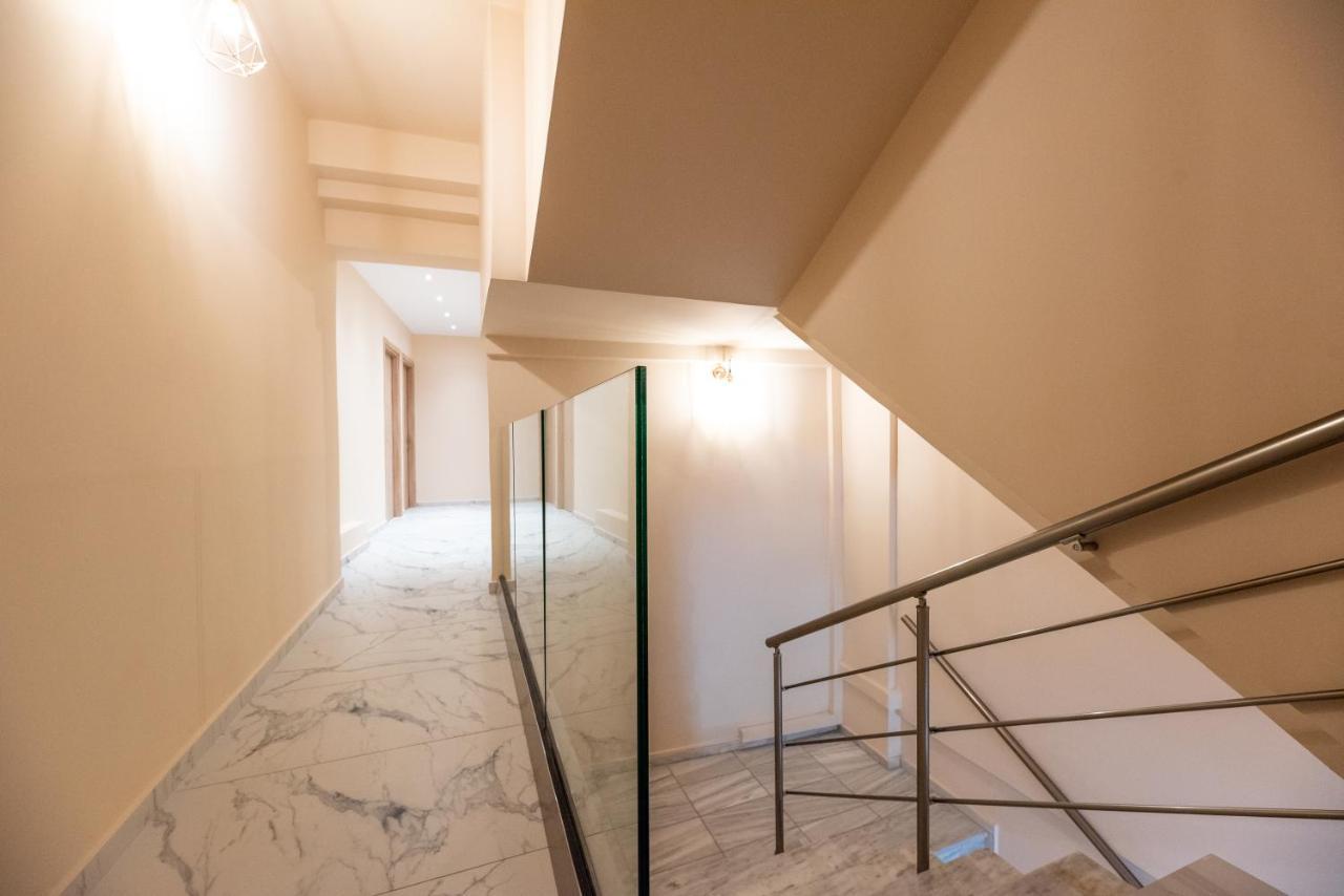 Mini Suites Near Athen'S Airport Free Shuttle From And To Athen'S Airport Spata  Bagian luar foto